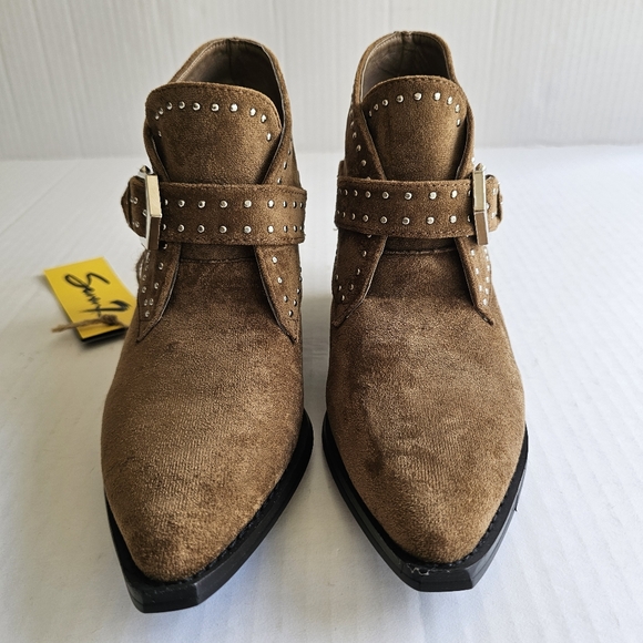 Seven7 Dallas ankle boots size 6 faux suede stud detail buckle western NWT - Picture 2 of 15
